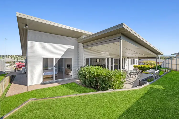 4 Dr King Close, Moruya NSW 2537