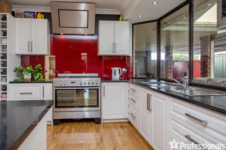 4 Tangelo Court, Seville Grove WA 6112