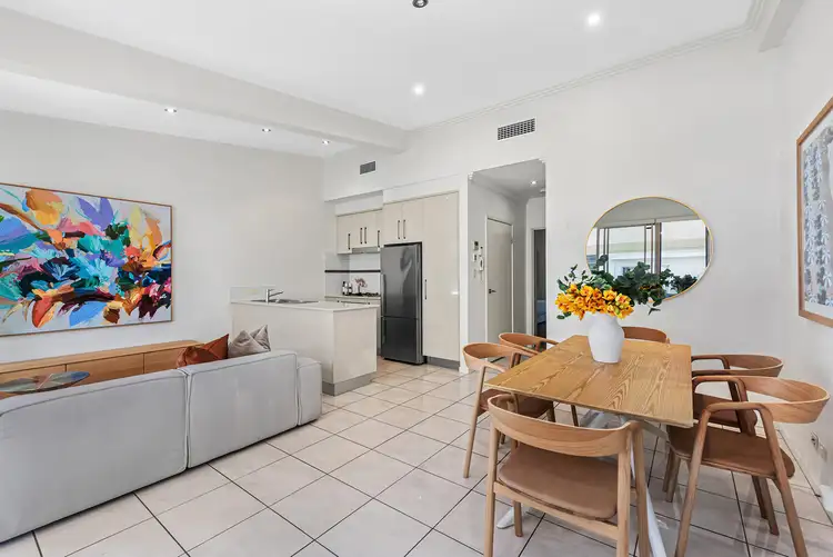 Third view of Homely unit listing, 8/76 Durham Street, St Lucia QLD 4067