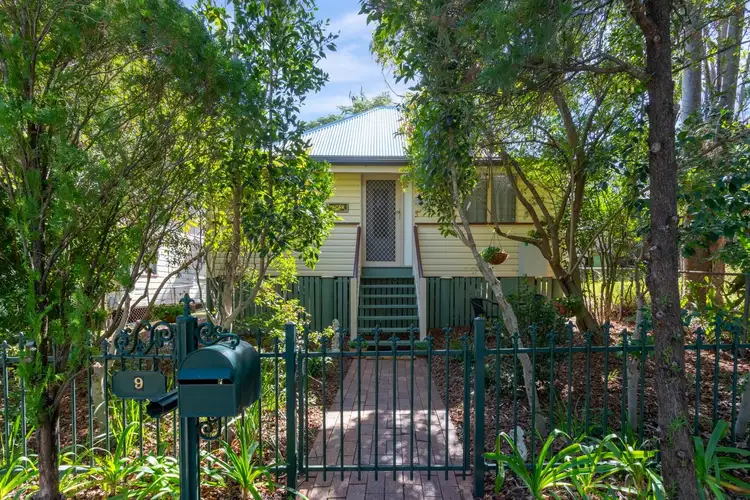 9 Tallon Street, Sadliers Crossing QLD 4305