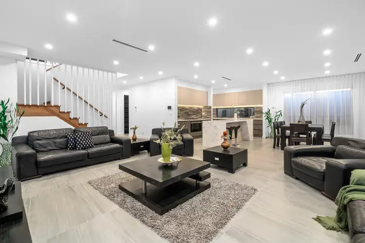 Fifth view of Homely house listing, 153 Fairways Boulevard, Craigieburn VIC 3064