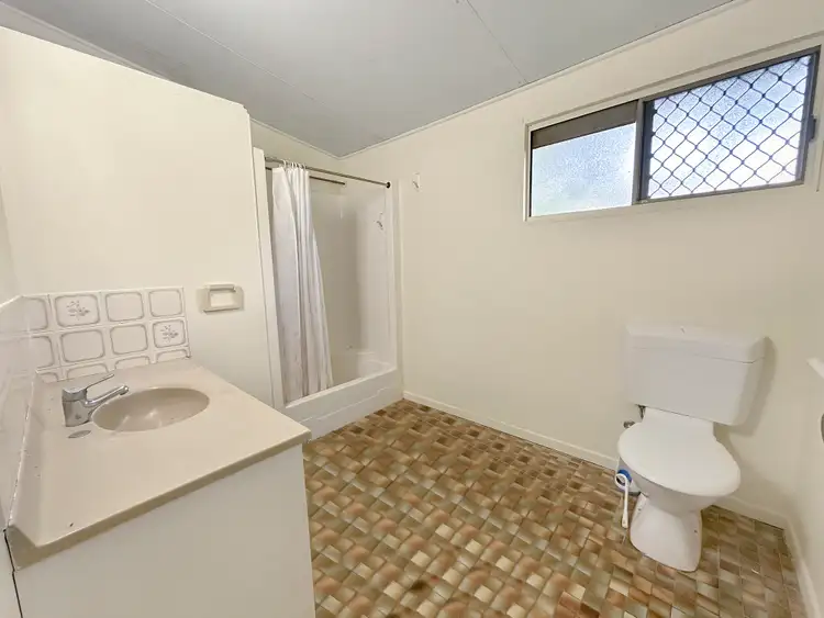 Seventh view of Homely house listing, 8 Rossato Crescent, Rasmussen QLD 4815