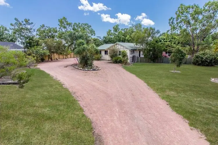 16 Blue Mountain Drive, Bluewater Park QLD 4818