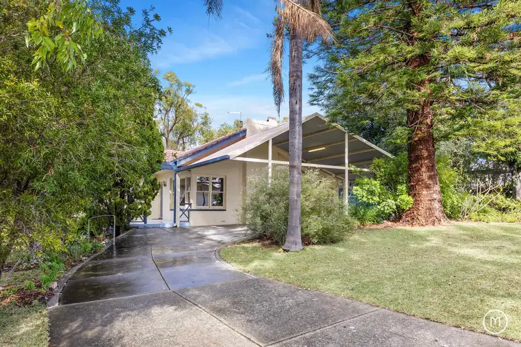 9 Williams Road, Melville WA 6156