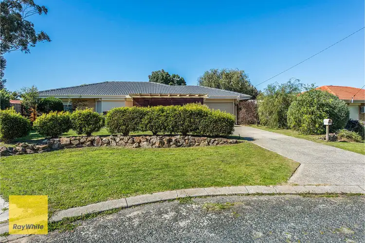 4 Lemon Court, High Wycombe WA 6057