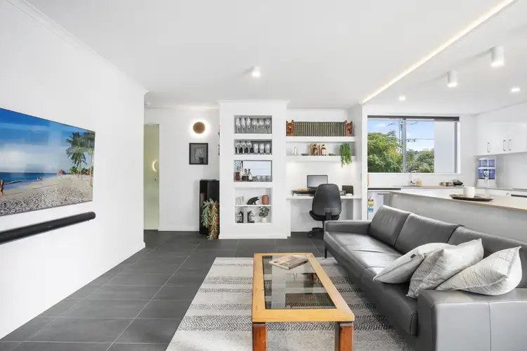 1/14 Lawson Street, Southport QLD 4215