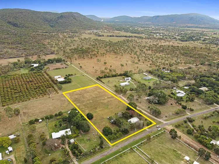48 Alligator Creek Road, Alligator Creek QLD 4816