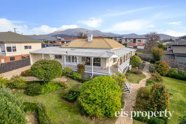 1 Liena Road, Lindisfarne TAS 7015