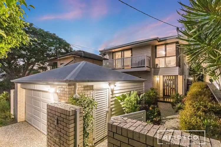 4A Rock Street, Scarborough QLD 4020