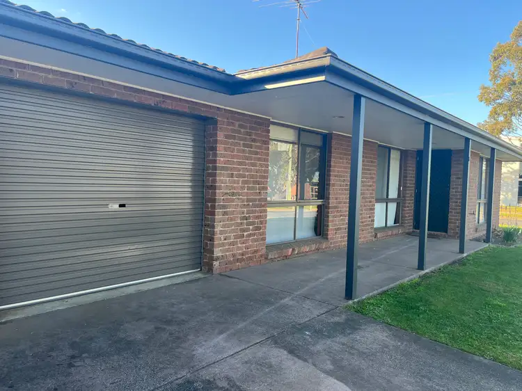 Main view of Homely unit listing, 1/4 Wingarra Drive, Grovedale VIC 3216