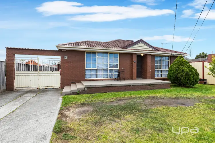 1/76 Main Road East, St Albans VIC 3021