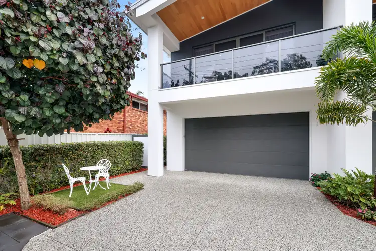 Second view of Homely semi-detached listing, 1/248 Bayview Street, Hollywell QLD 4216