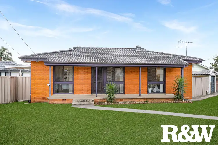 27 Niland Crescent, Blackett NSW 2770