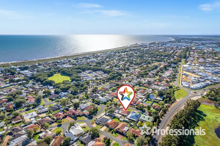 Main view of Homely house listing, 4 Shearwater Place, Geographe WA 6280