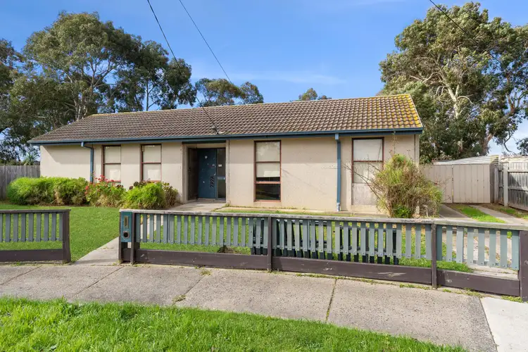 19 Irwin Court, Whittington VIC 3219