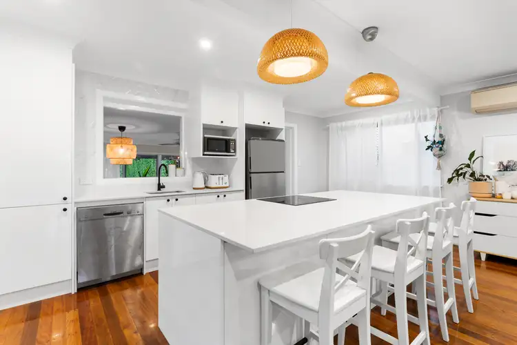 28 Westbrook Street, Woody Point QLD 4019
