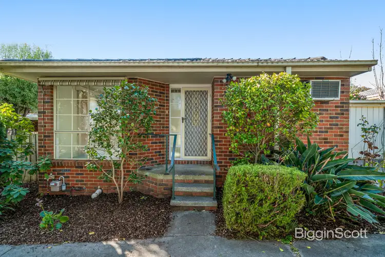 Main view of Homely unit listing, 2/76 Burwood Highway, Burwood East VIC 3151