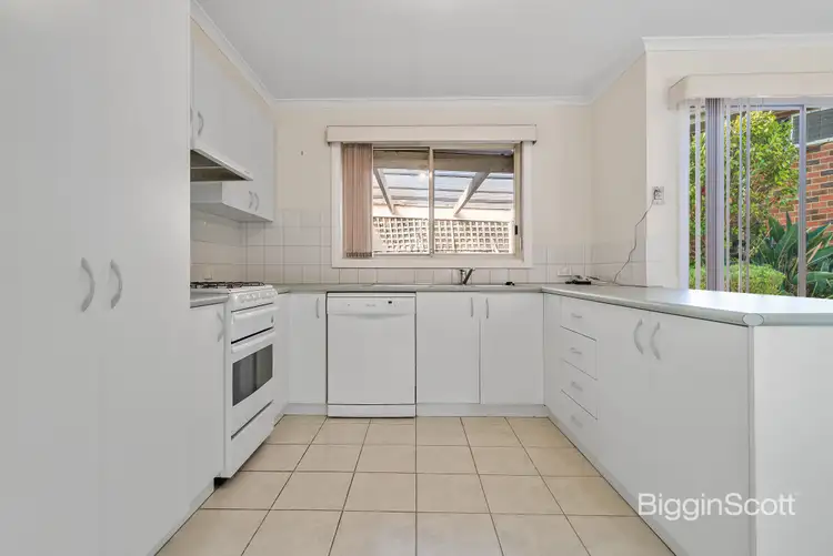 Fifth view of Homely unit listing, 2/76 Burwood Highway, Burwood East VIC 3151
