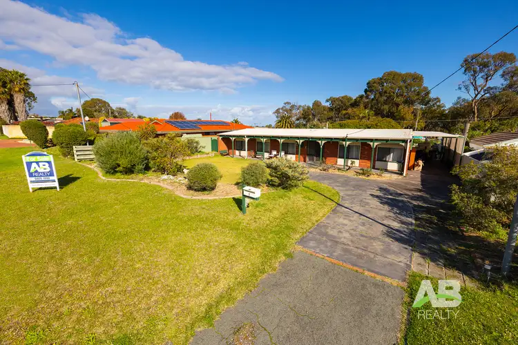 9 Aminya Avenue, Wanneroo WA 6065