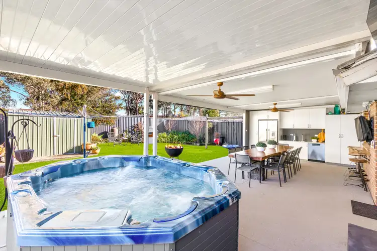 9 Waygara Avenue, Green Valley NSW 2168