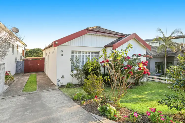 12 Wallis Parade, North Bondi NSW 2026