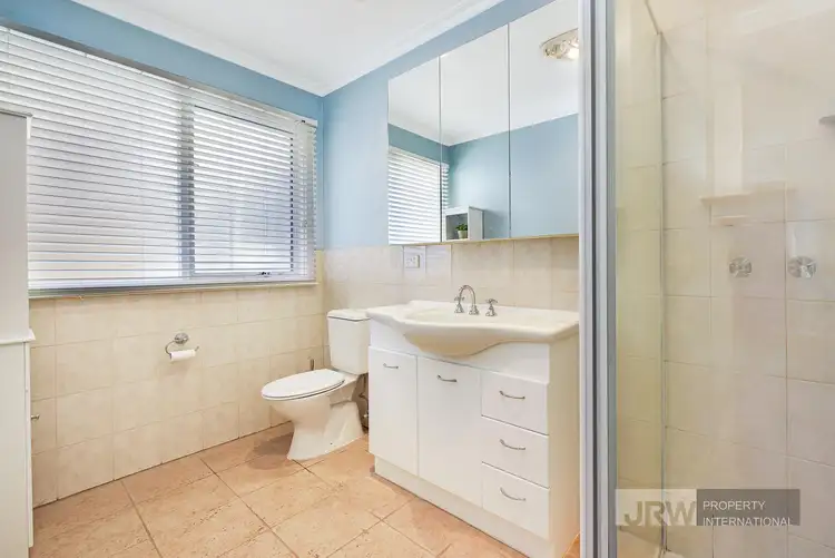 Fifth view of Homely house listing, 5 Hilsea Court, Mount Waverley VIC 3149