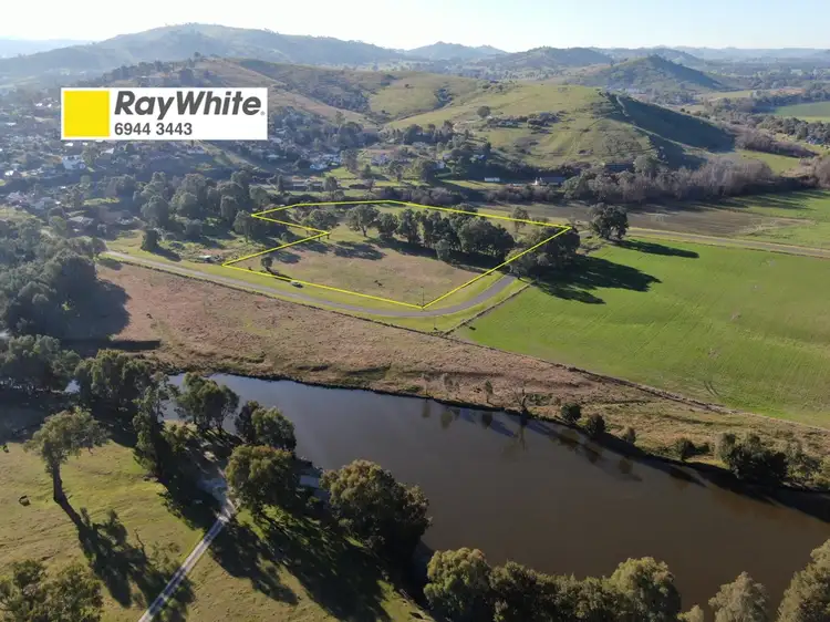 63 Sheridan Street, Gundagai NSW 2722