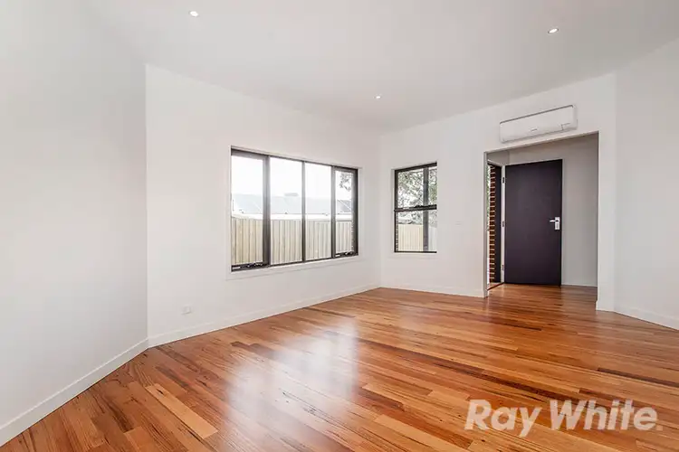 Second view of Homely unit listing, 2/322 Huntingdale Road, Mount Waverley VIC 3149