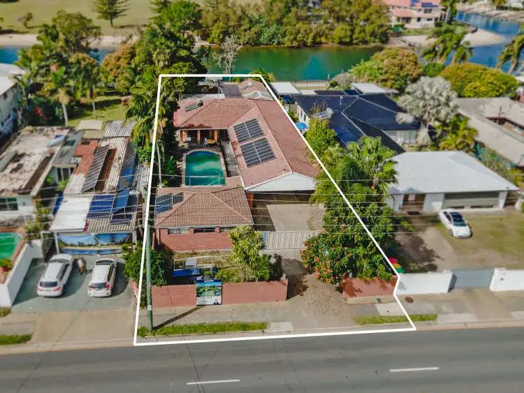 41 Bermuda Street, Broadbeach Waters QLD 4218