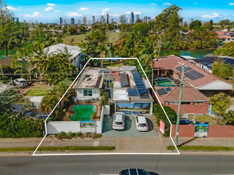 43 Bermuda Street, Broadbeach Waters QLD 4218