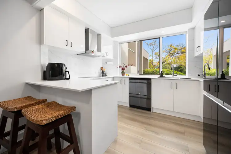 20/76-80 Chichester Drive, Arundel QLD 4214