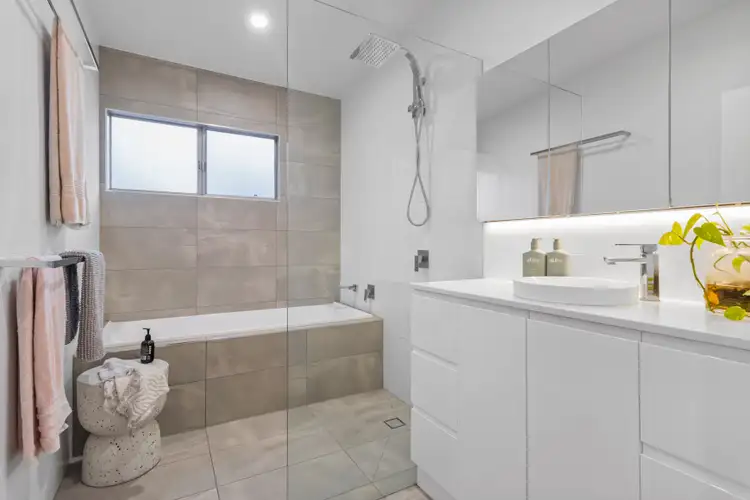 Fifth view of Homely house listing, 24 Kolora Crescent, Ferny Hills QLD 4055