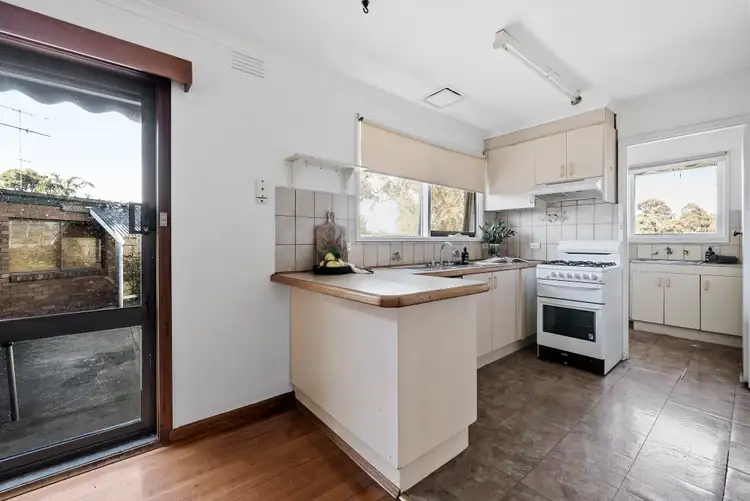 Seventh view of Homely house listing, 4 Alfred Court, Bundoora VIC 3083