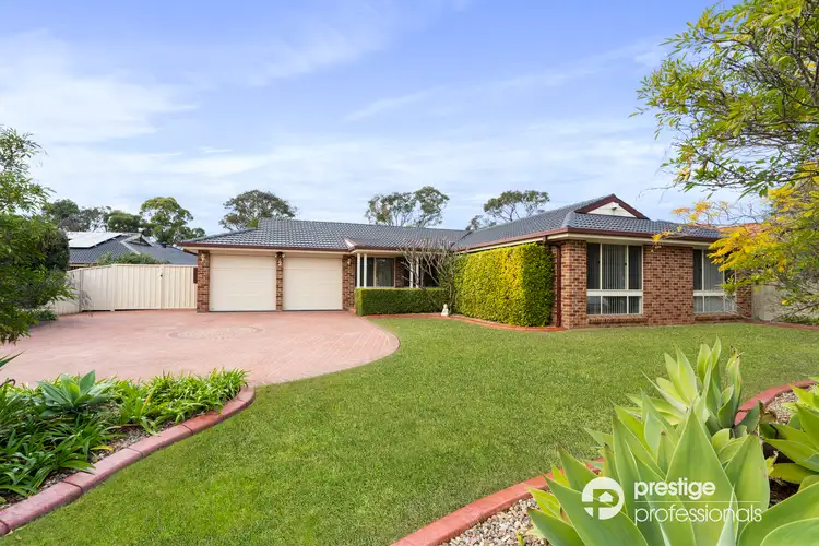 2 Banyule Court, Wattle Grove NSW 2173