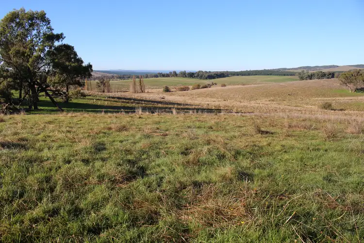 911 Carabost Road, Humula NSW 2652