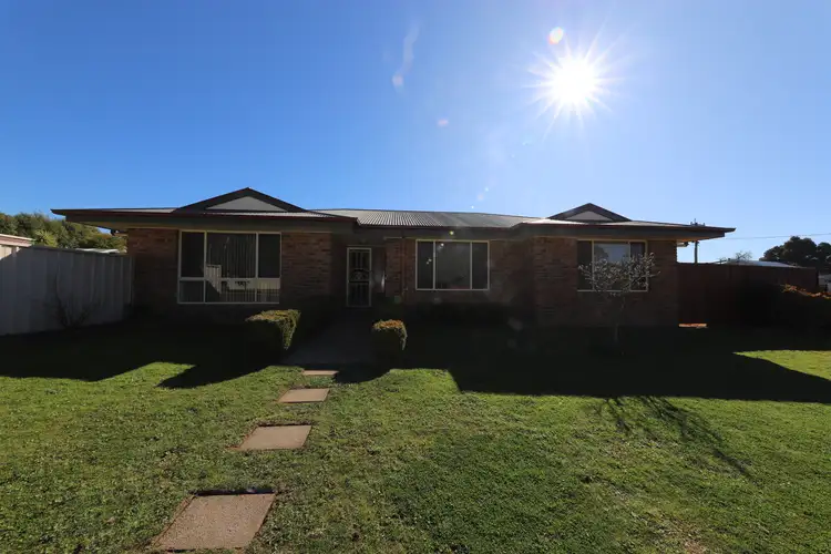 12 Maroo Street, Tumut NSW 2720
