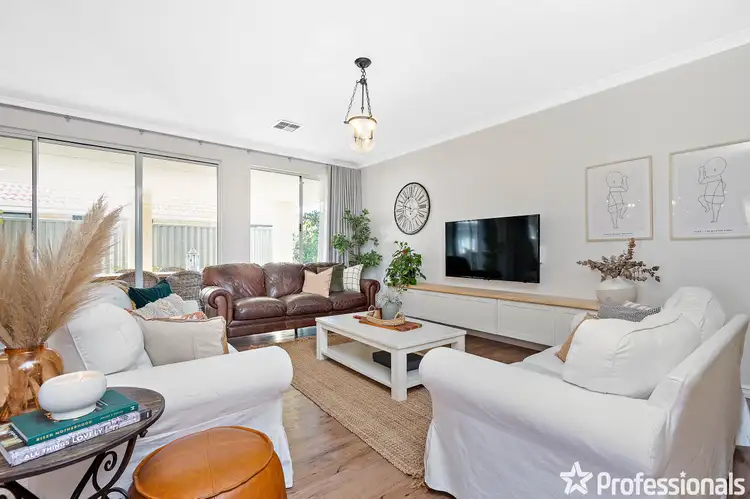 Fourth view of Homely house listing, 10 Escada Way, Piara Waters WA 6112