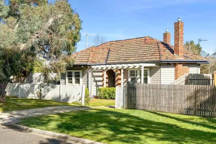 9 Warren Street, Kyneton VIC 3444