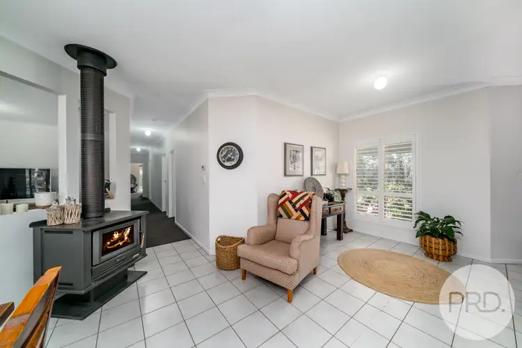 Sixth view of Homely house listing, 27 Henschke Avenue, San Isidore NSW 2650