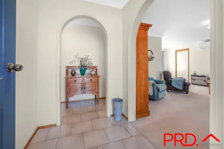 Second view of Homely house listing, 4 Craigends Place, Tamworth NSW 2340