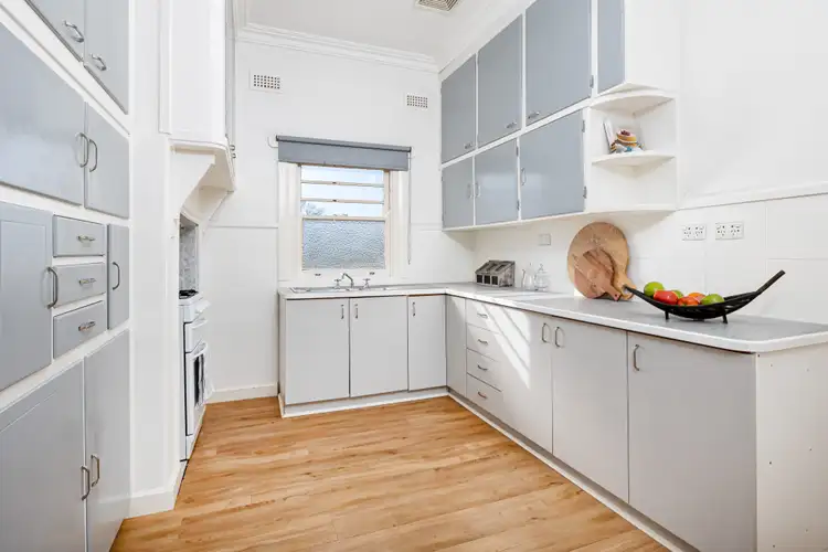 Fifth view of Homely house listing, 142 Britannia Street, Temora NSW 2666