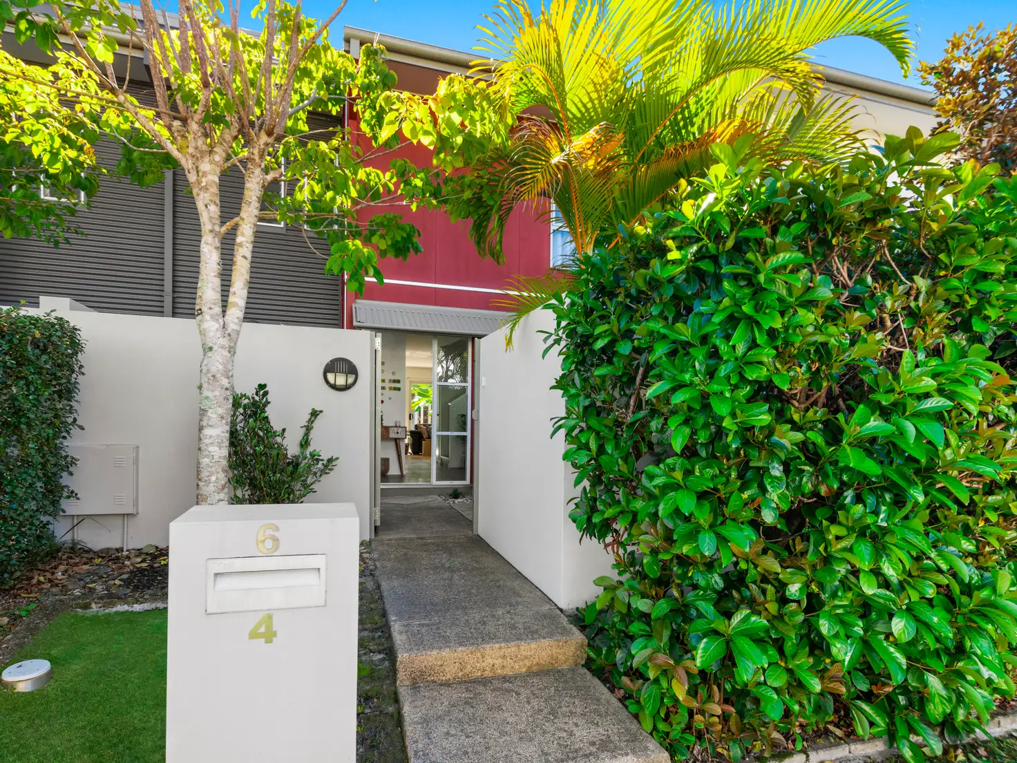 Main view of Homely townhouse listing, 6/4 Border Drive North, Currumbin Waters QLD 4223