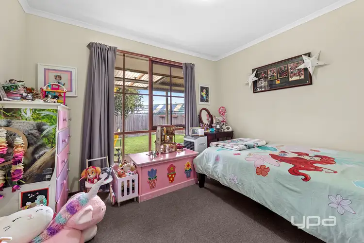 Fifth view of Homely house listing, 9 Baron Court, Kings Park VIC 3021
