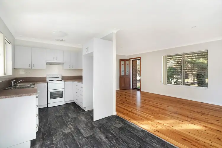 Second view of Homely house listing, 4 Beaumont Avenue, Wyoming NSW 2250