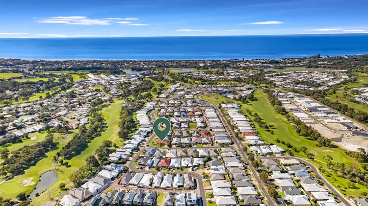 Second view of Homely house listing, 25 Indooroopilly Crescent, Dunsborough WA 6281