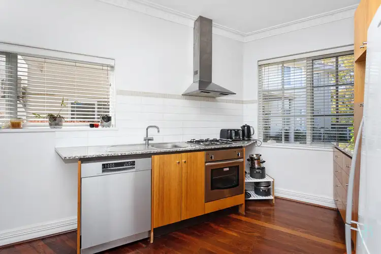 Sixth view of Homely unit listing, 3/333 Canning Highway, Como WA 6152