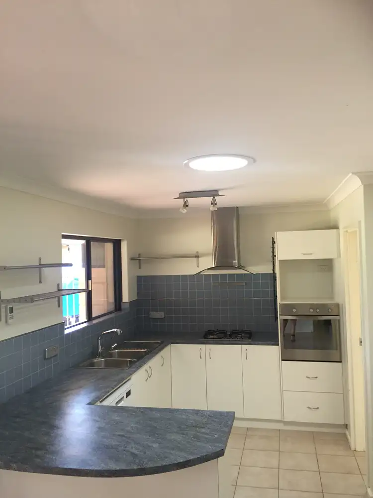 Fourth view of Homely house listing, 5 Dosinia Place, Heathridge WA 6027