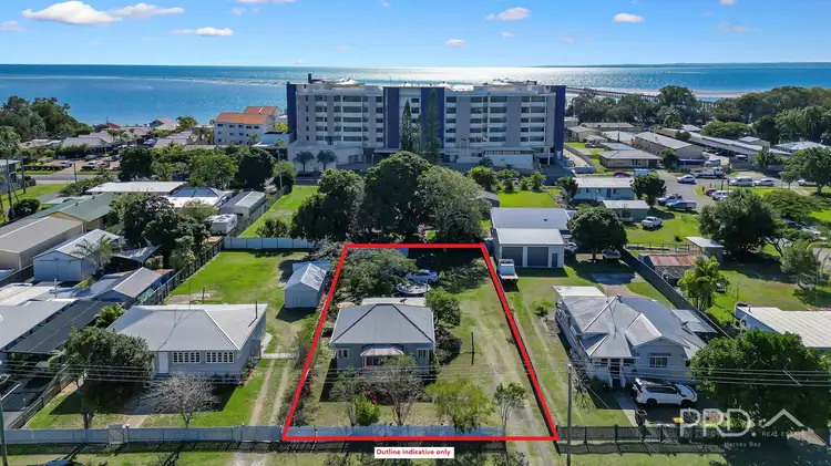 22 King Street, Urangan QLD 4655