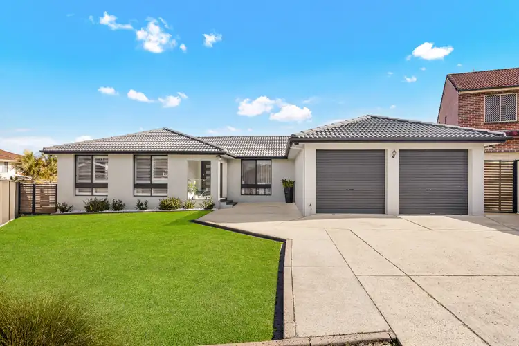 6 Ute Place, Bossley Park NSW 2176