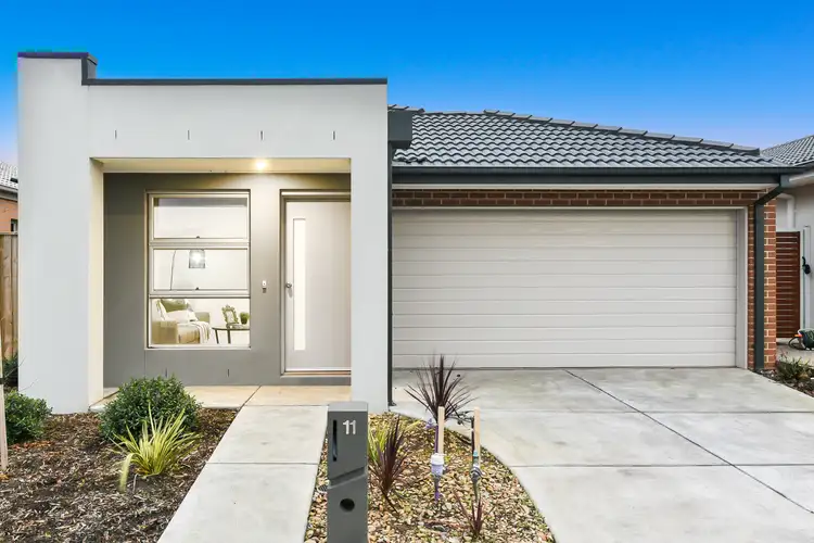 11 Whispering Way, Clyde North VIC 3978